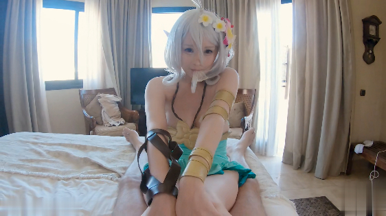 【清纯萝莉实战】口含用过的避孕套 粉嫩蜜穴高潮后湿润 想要尝尝这口鲜嫩多汁吗？