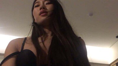 黑长直女神风骚浪叫.