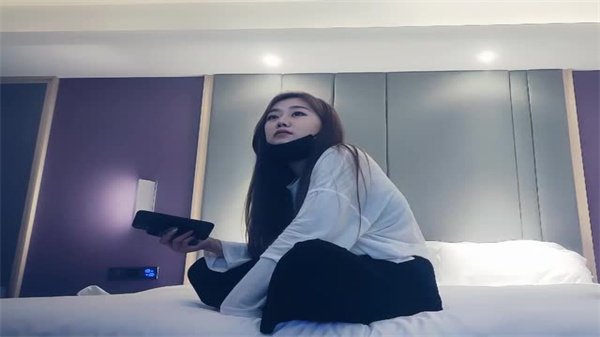 赵总私猎上海性感外围女！甜美撩人夜话不断，健谈湿身诱惑